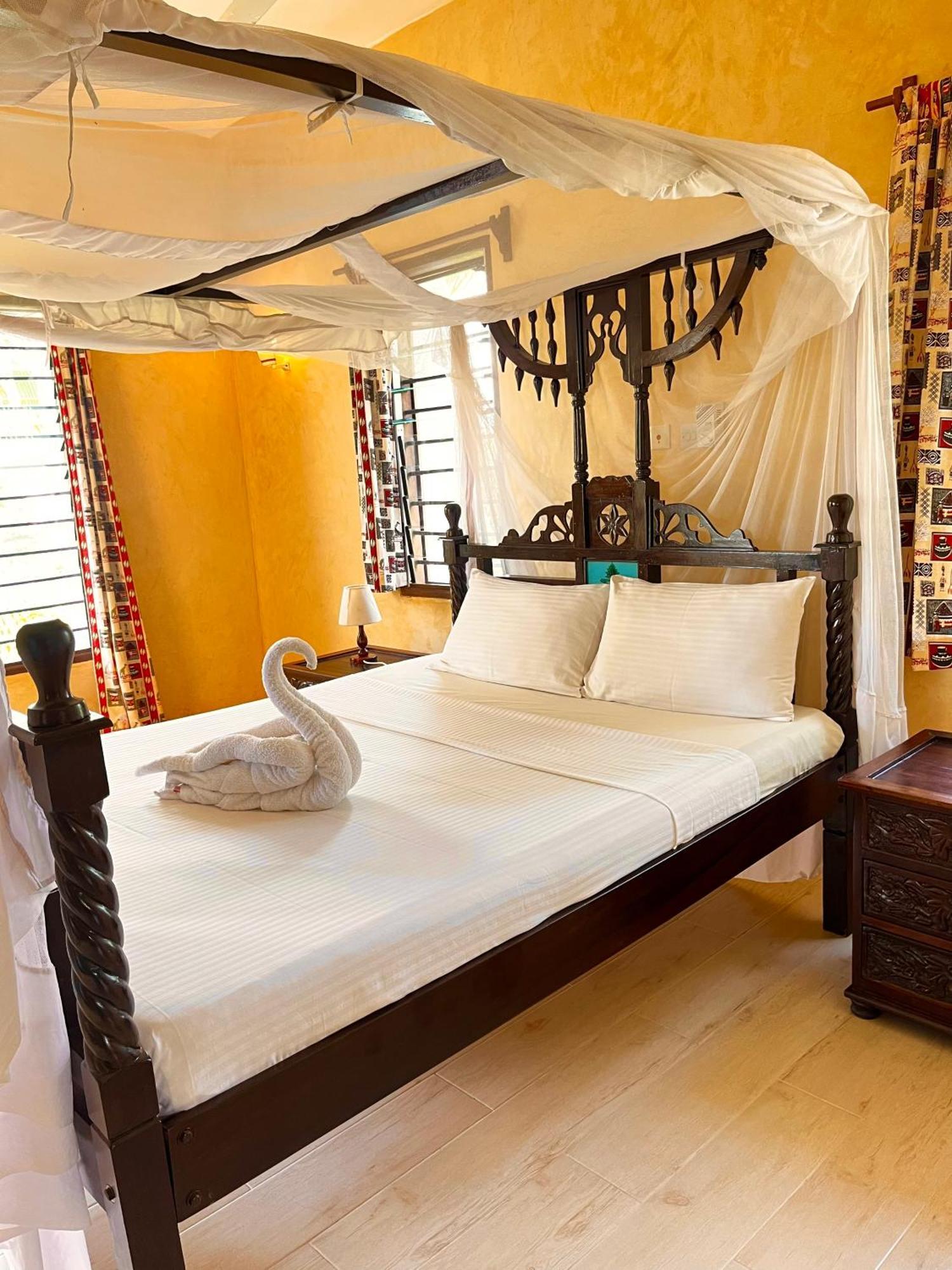Flametree Beach Homes Diani Beach Extérieur photo